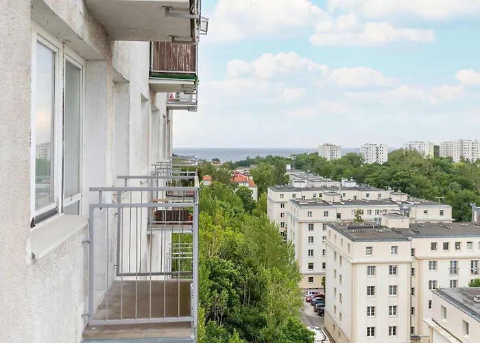Bright Bema Near Centre By Renters Apartment Gdynia
